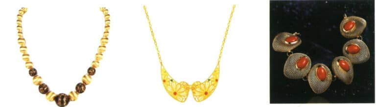 Necklaces with a round effect