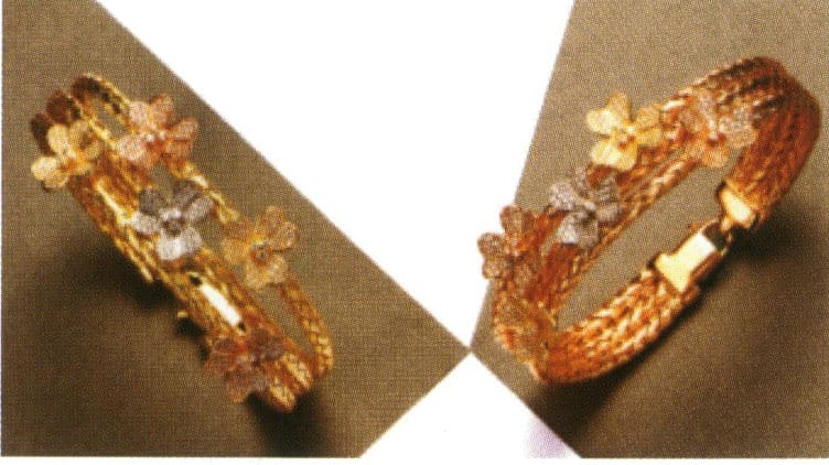 Yellow, white, and red K gold bracelets (Provided by Yuehao Jewelry)