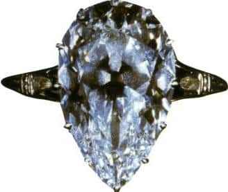 Figure 5-10 The platinum ring set with the Cullinan IX diamond