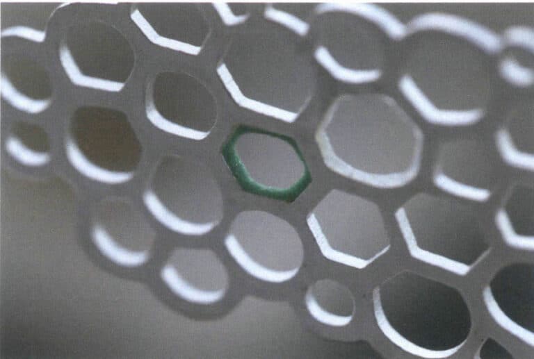 Figure 7-33 Enamel glaze in "granulated sugar"—semi-molten state