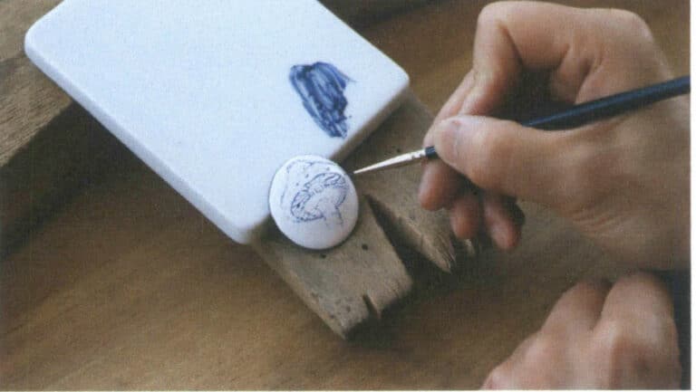 Figure 8-29 Outlining the line drawing