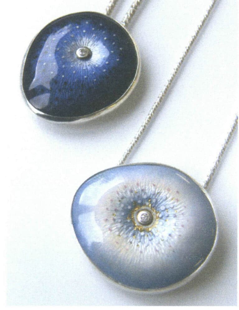 Figure 10–21 "Coastline" series "Midnight and Mist"