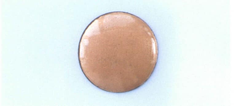 Figure 1-23 Bright white glaze fully melted