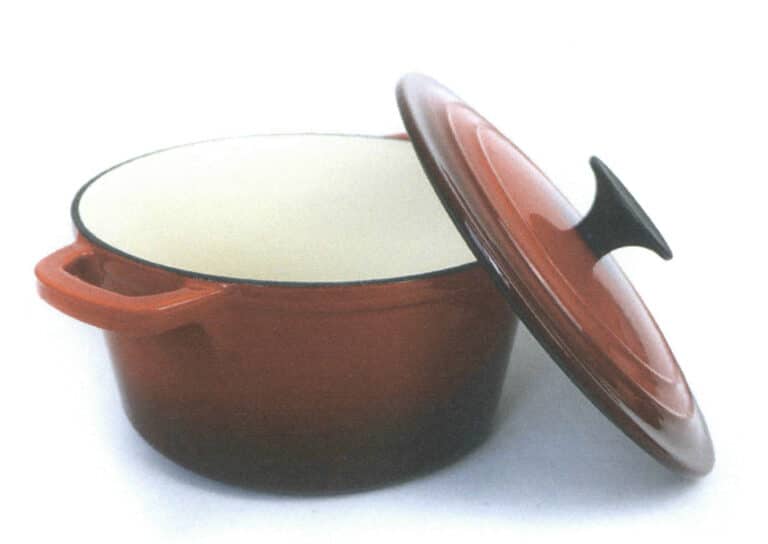 Figure 1–37 Enamel cast-iron pot