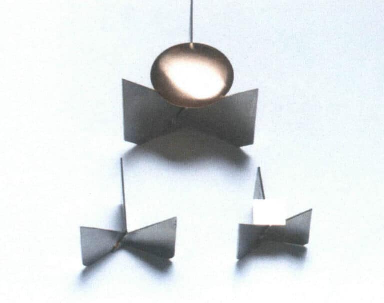 Figure 2-13 Three point trivet suitable for works of various shapes