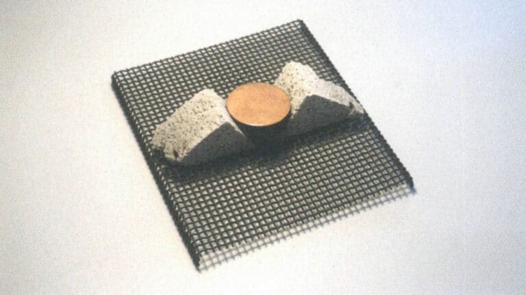 Figure 2-16 Work placed on a refractory brick rack