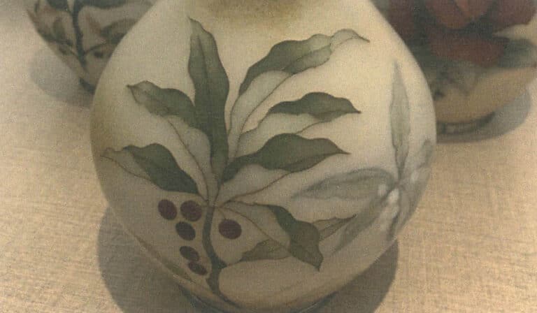 Figure 3–15 Detail of a Wired Cloisonné Vase