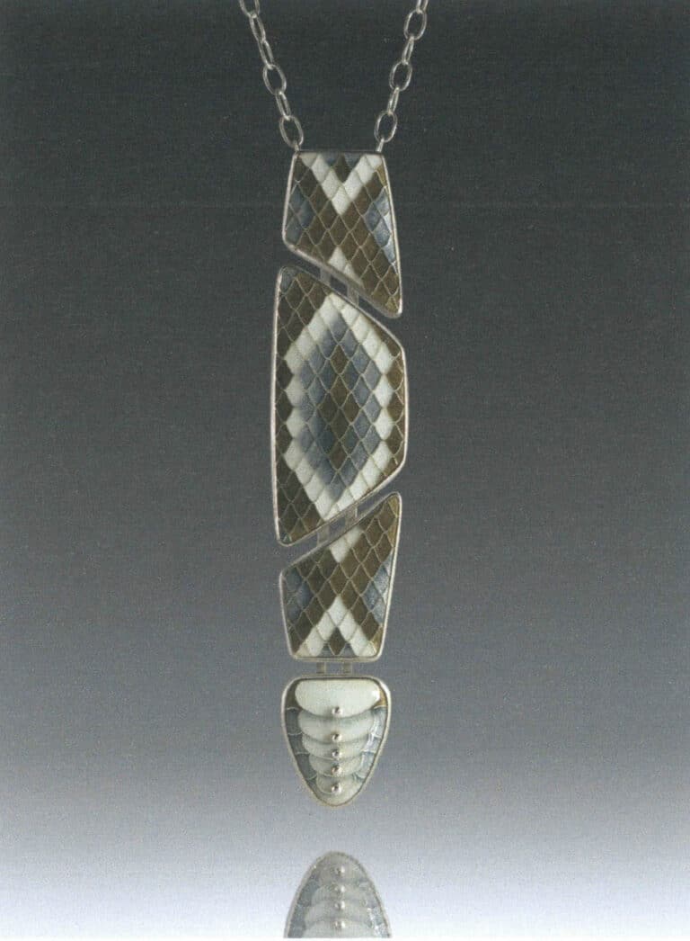Figure 3-19 Pendant