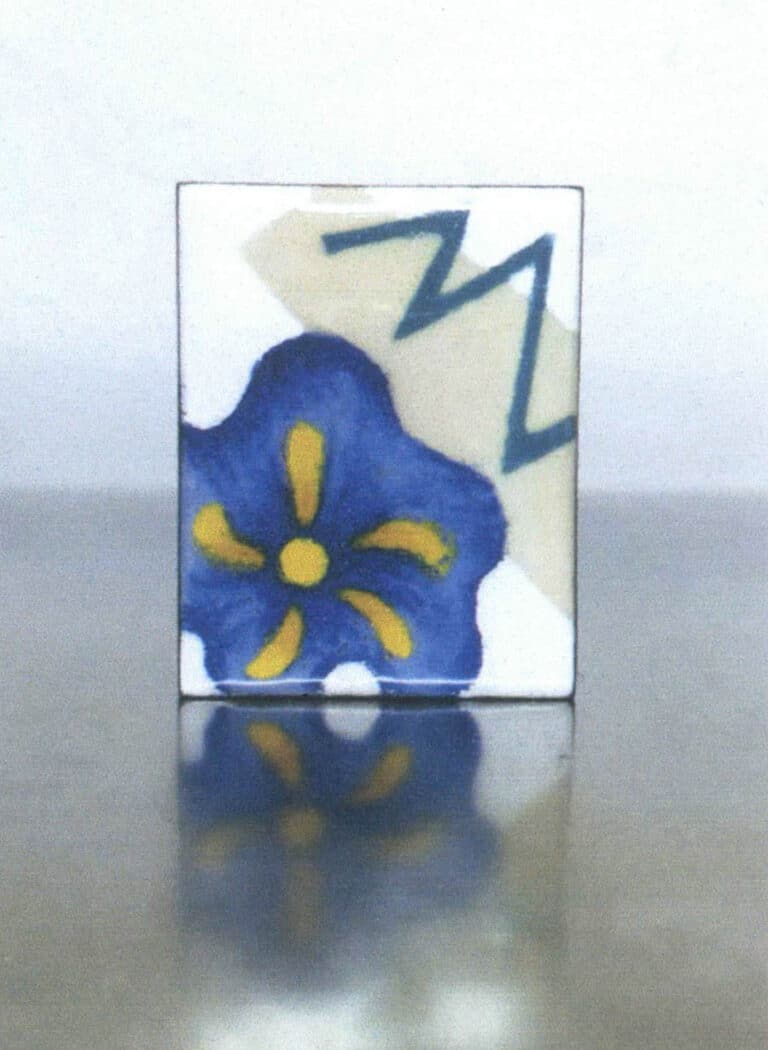 Figure 4-32 Flat-laid enamel piece "Wofeng Wuwangcao"