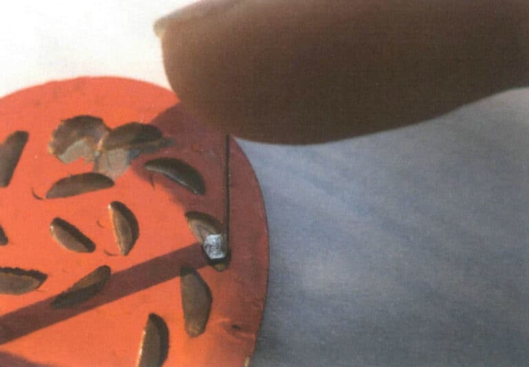 Figure 6-13 Small tool for measuring corrosion depth