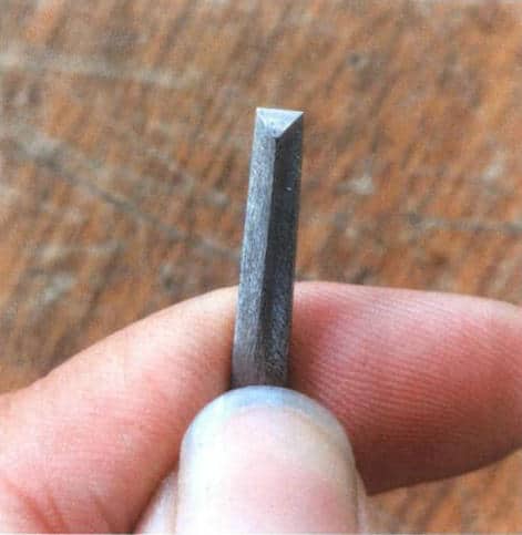 Figure 3–15 Angled chisel