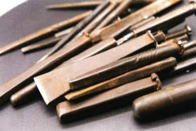 Figure 3–4 Chisels