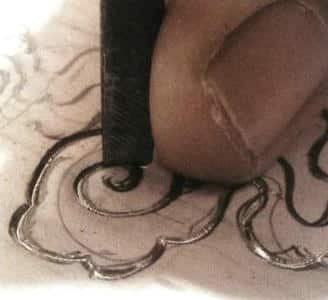 Figure 5-3 Chasing the curled head of the cloud pattern