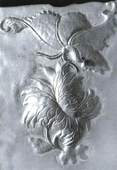 Figure 5-56 Major outlining on the front